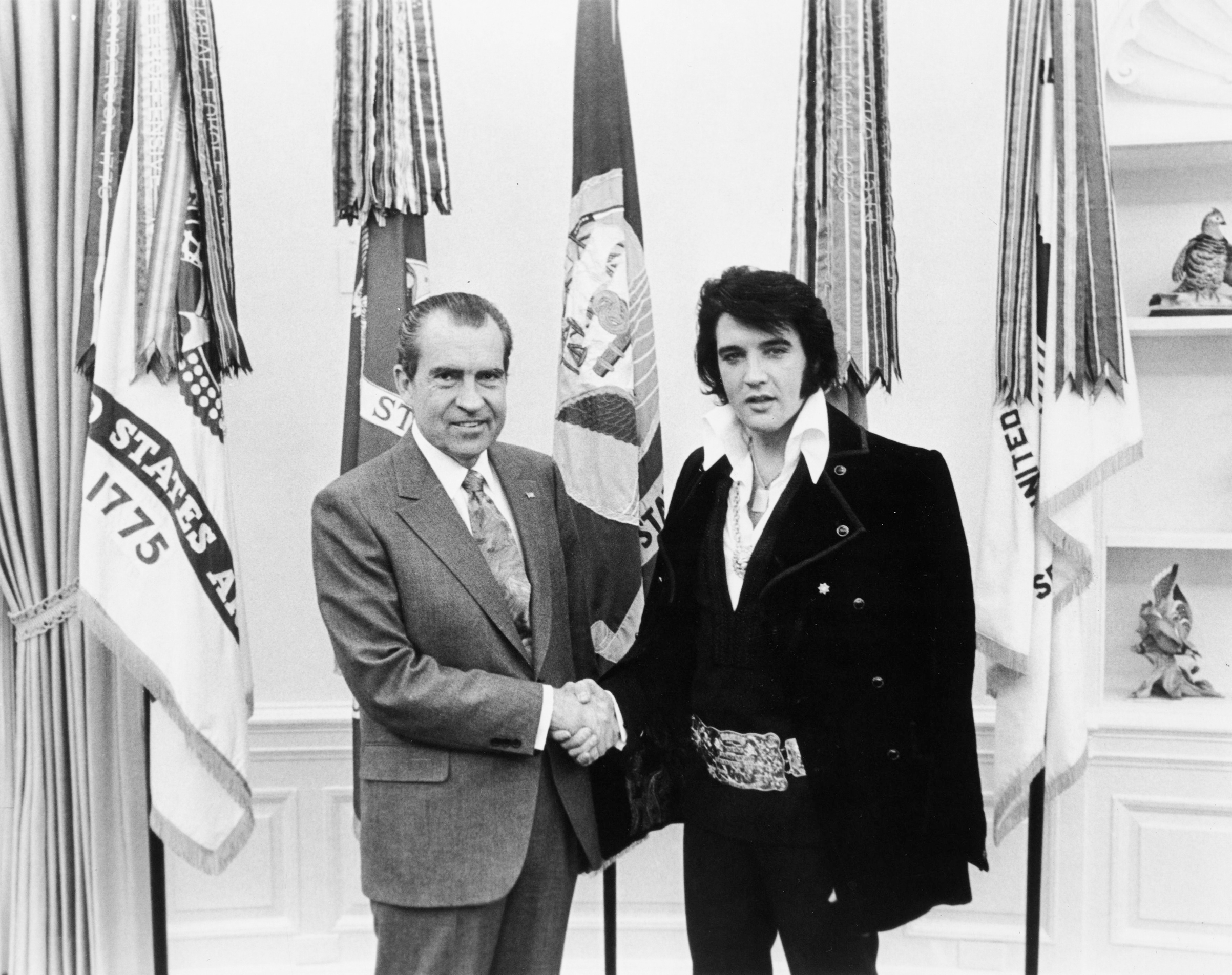 elvis-presley-president-nixon-gettyimages-3072025.jpeg