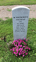 fred grave small.jpg